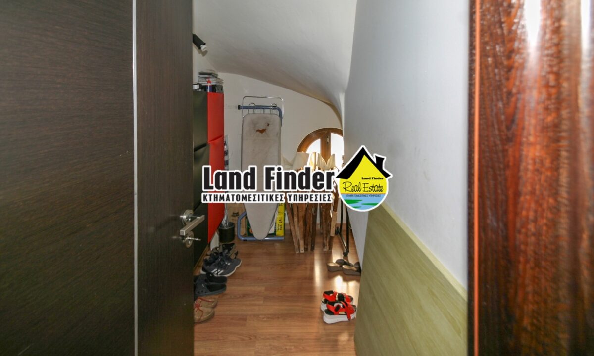 1529_landfinder-5794_thb