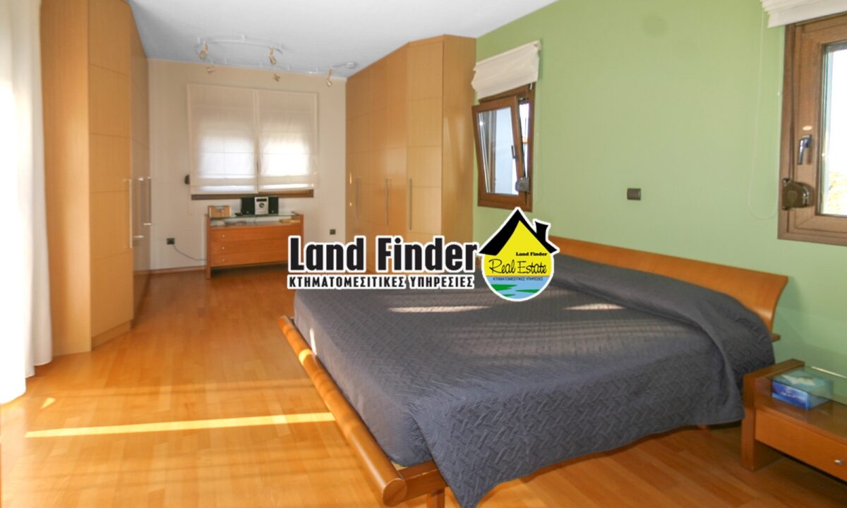 1529_landfinder-5795_thb