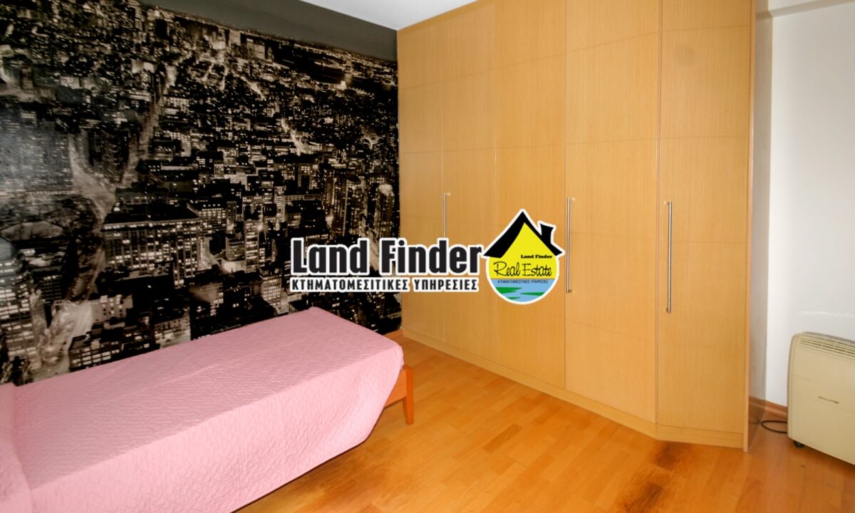 1529_landfinder-5801_thb