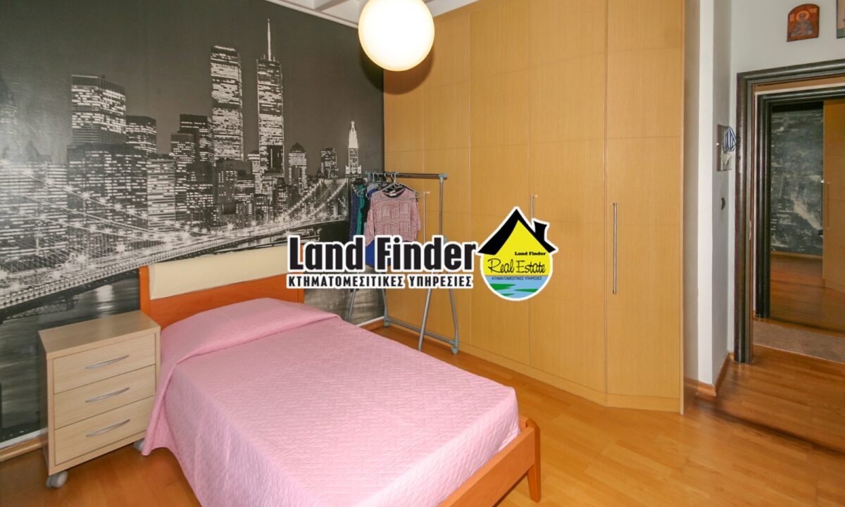 1529_landfinder-5804_thb